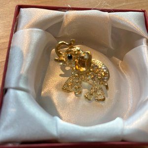 Gold Rhinestone Elephant Ring